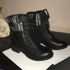 Ladies boots
